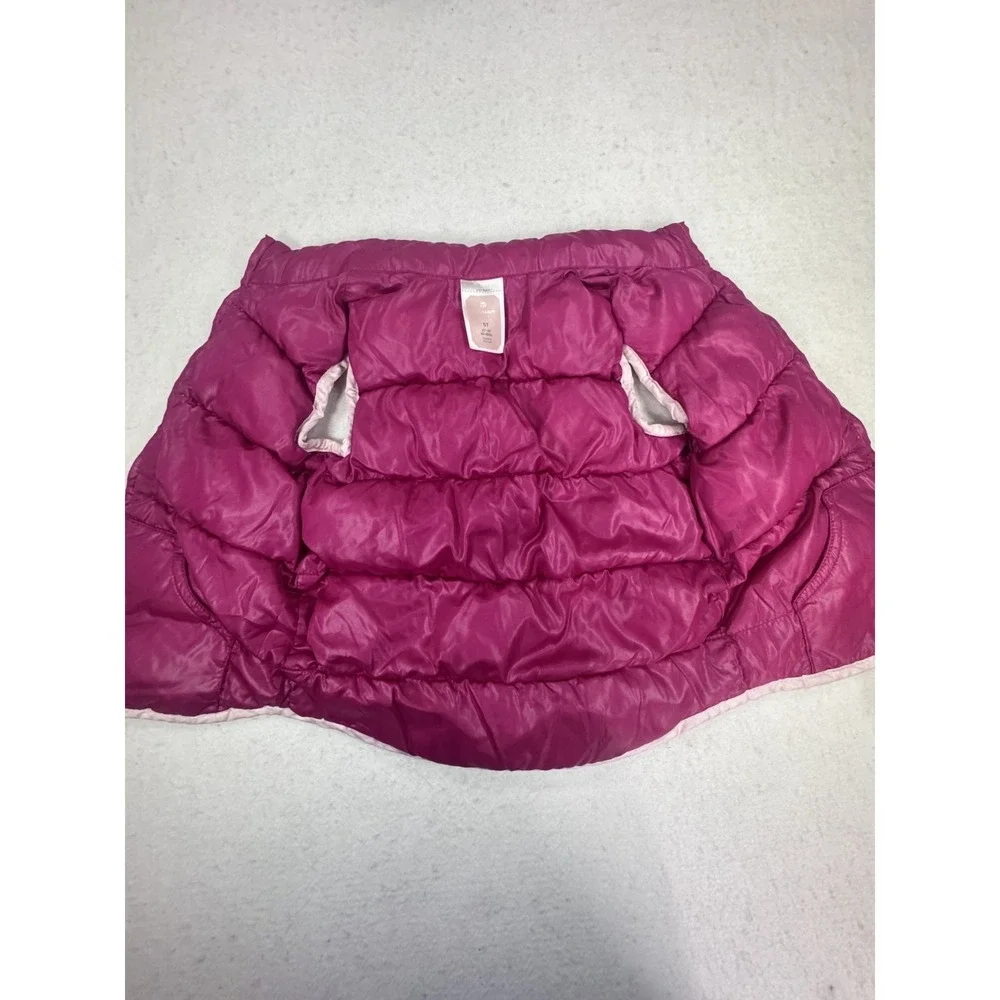 Old Navy Puffer Vest Jacket Kids 5T Pink Allover Heart Print Relaxed Full Zip